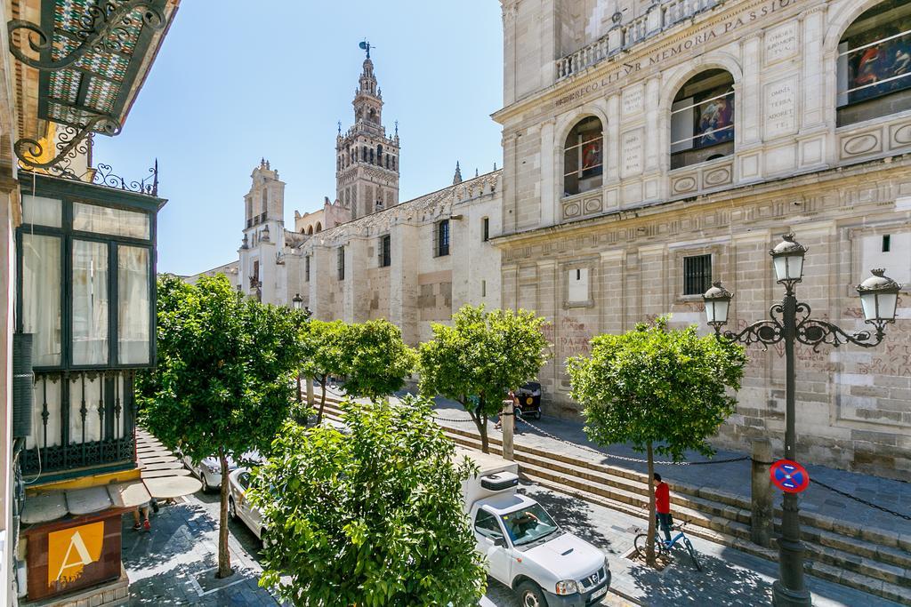 Apartamento Living By Cathedral Sevilla Eksteriør bilde