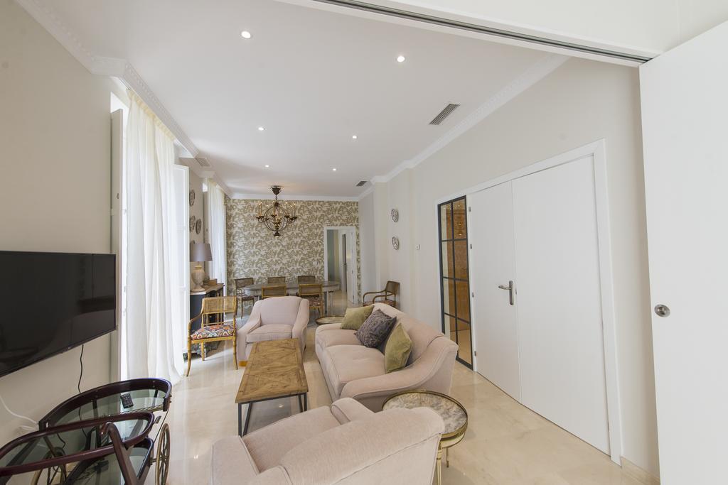 Apartamento Living By Cathedral Sevilla Eksteriør bilde